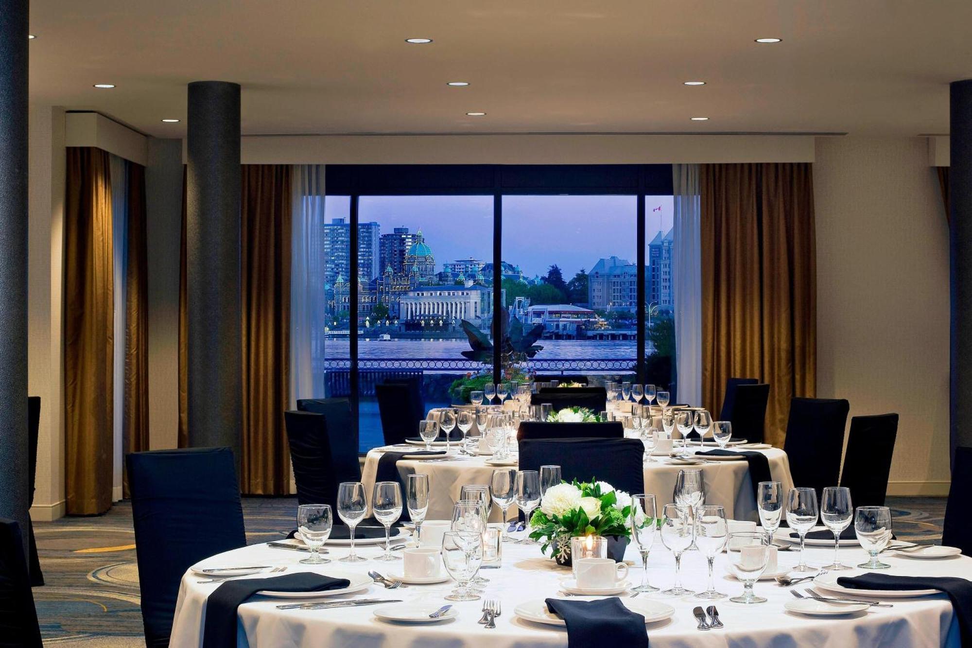 Delta Hotels By Marriott Victoria Ocean Pointe Resort Экстерьер фото