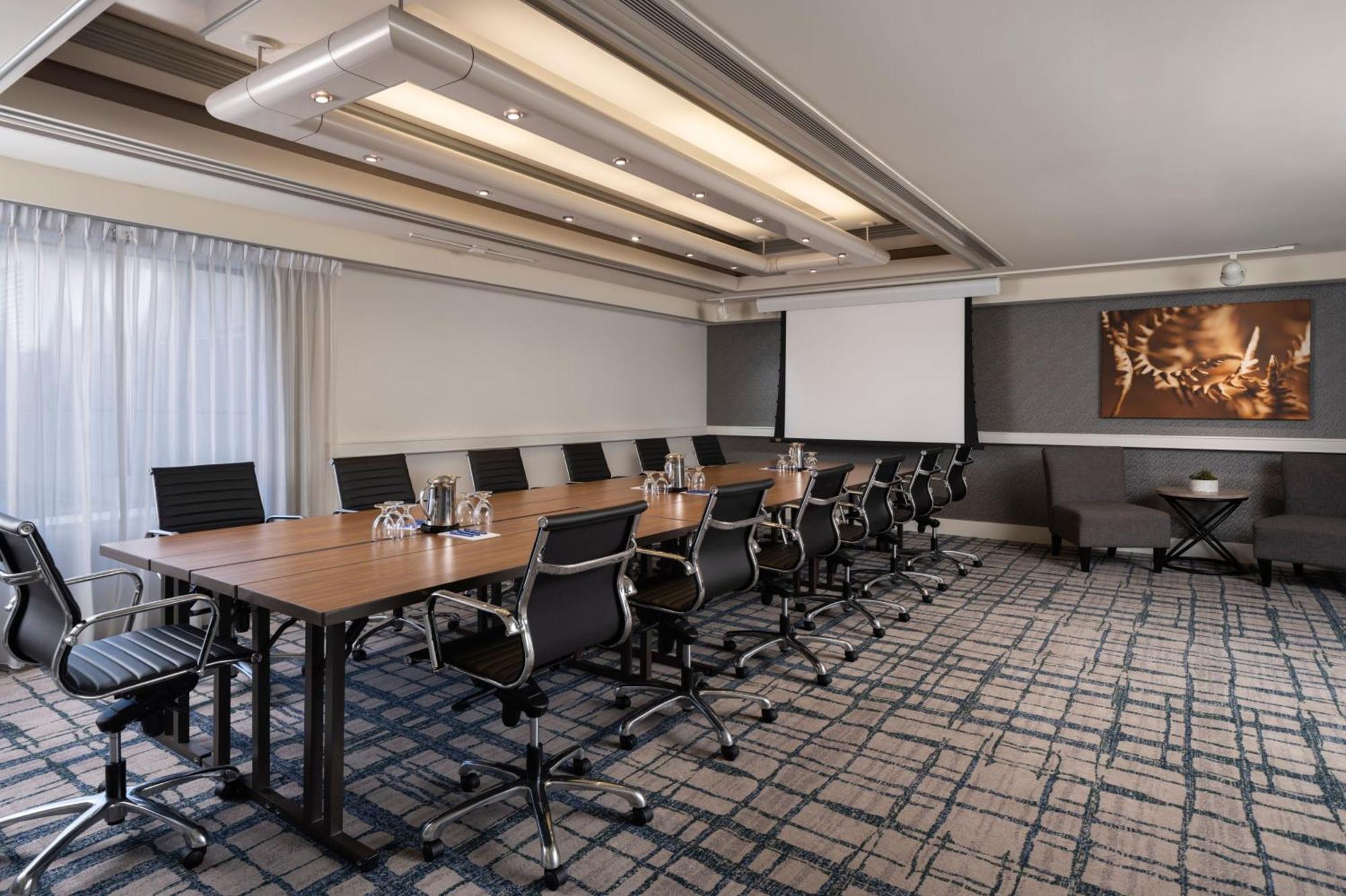 Delta Hotels By Marriott Victoria Ocean Pointe Resort Экстерьер фото